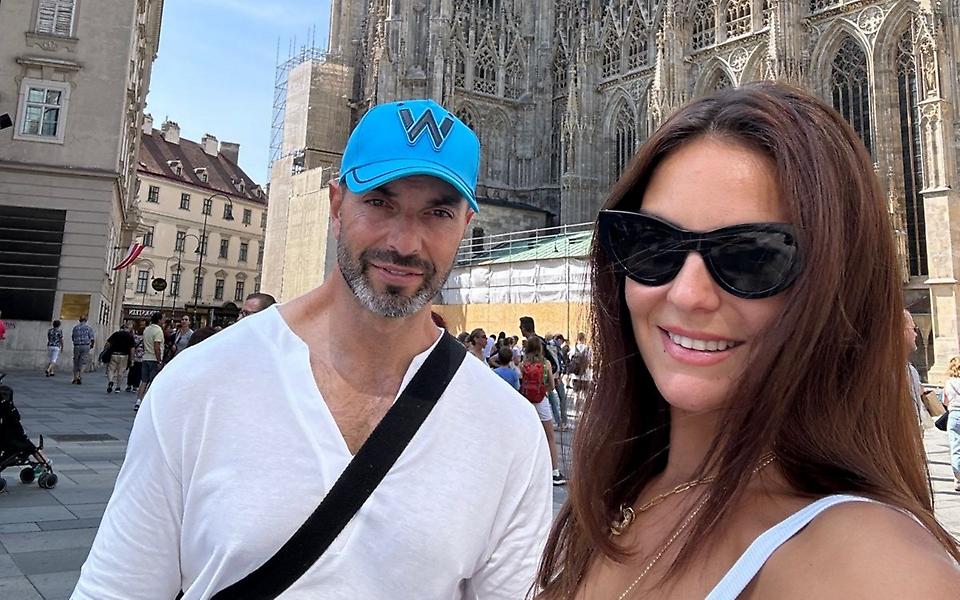 Ανδριώτου-Μαρτίκας: Το weekend στη Βιέννη για τους Coldplay και ο πανάκριβος καφές σε χωνάκι παγωτού