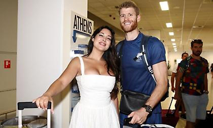 Παντρεύτηκαν στη Μήλο ο Γουόκαπ με την Εστρέλα!