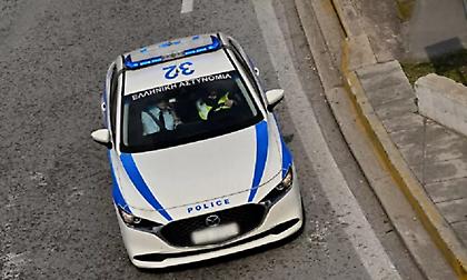 Τροχαίο με παράσυρση πεζής στους Αγίους Αναργύρους – Σε κρίσιμη κατάσταση η γυναίκα