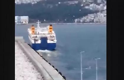 Στο λιμάνι της Καβάλας επέστρεψε πλοίο με 923 επιβάτες - Σύρθηκε στον λιμενοβραχίονα λόγω ανέμων (video)