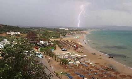 Συνεχίζεται η κακοκαιρία με ισχυρές βροχές και καταιγίδες - Πού θα είναι έντονα τα φαινόμενα