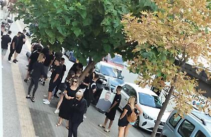 Θεσσαλονίκη: Στα Δικαστήρια οι γονείς και φίλοι του 19χρονου που σκοτώθηκε στο λούνα παρκ