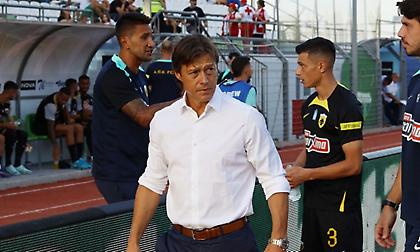 Αλμέιδα: «Άγχος έχει ο πατέρας που δεν μπορεί να δώσει ένα πιάτο φαγητό στο παιδί του - Εμπιστοσύνη στους παίκτες μας»