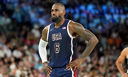 Λεμπρόν: «Μπασκετικά είμαι βρωμόγερος, αλλά νιώθω σούπερ νέος»