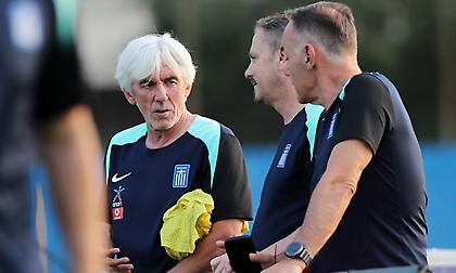 Εθνική: Διπλή προπόνηση και φουλ τακτική από τον Γιοβάνοβιτς