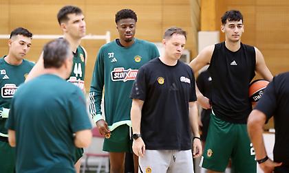 Παναθηναϊκός AKTOR: Μέρος του προγράμματος ο Σλούκας - Προσπάθειες για να μεταδοθεί το φιλικό με Τσεντεβίτα