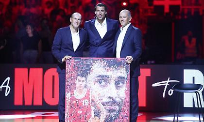 Αγγελόπουλοι για Πρίντεζη: «Να μείνει για πάντα στον Ολυμπιακό - Το καλάθι το 2012 άλλαξε την ιστορία μας»