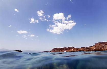 Καιρός σήμερα: Άστατος με τοπικές βροχές – Έως τους 34 βαθμούς η θερμοκρασία