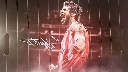 Στιγμές από την απόσυρση της φανέλας του Γιώργου Πρίντεζη στην χθεσινή γιορτή στο ΣΕΦ