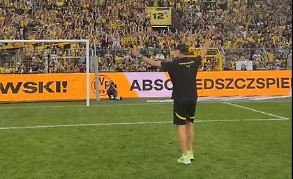 Εικόνες από το παρελθόν: Ο Κλοπ έγινε ένα με το «Κίτρινο Τείχος» της Ντόρτμουντ!