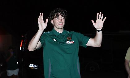 Στην Αθήνα για τον Παναθηναϊκό ο Τσεντί Οσμάν: «Θέλω το back to back»