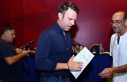 Πέρασε η πρόταση μομφής κατά του Στέφανου Κασσελάκη