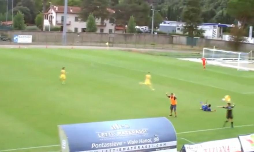 Ιταλία: Προπονητής μπήκε στο γήπεδο και έκανε τάκλιν σε αντίπαλο