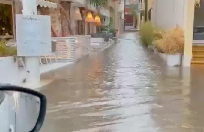 Πλημμύρισε η παραλιακή του Αργοστολίου - Δείτε βίντεο