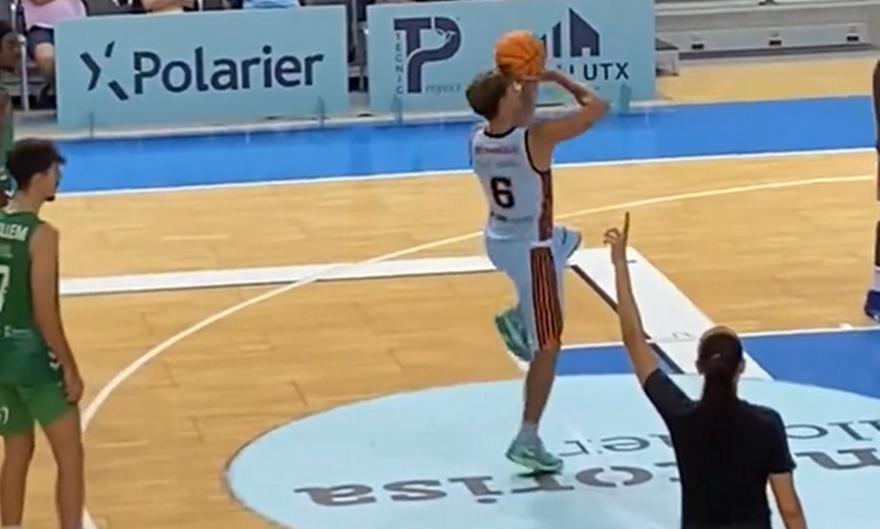 Σκαριόλο: Ο γιος του εκτελεί βολές στο ένα πόδι!