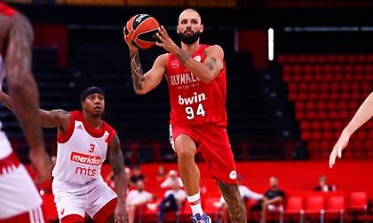 Νίκησε Ερυθρό Αστέρα και απουσίες ο Ολυμπιακός με δημιουργικό Φουρνιέ και «καυτό» Βεζένκοφ!