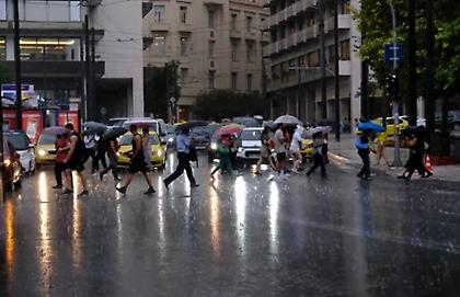 Κακοκαιρία Atena: Άνοιξαν οι ουρανοί στη Δυτική Ελλάδα - Σε Ζάκυνθο και Κέρκυρα η περισσότερη βροχή