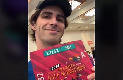 Τραγωδία με γνωστό TikToker: Πέθανε αφού έτρεξε τον ημιμαραθώνιο της Disneyland εν μέσω καύσωνα