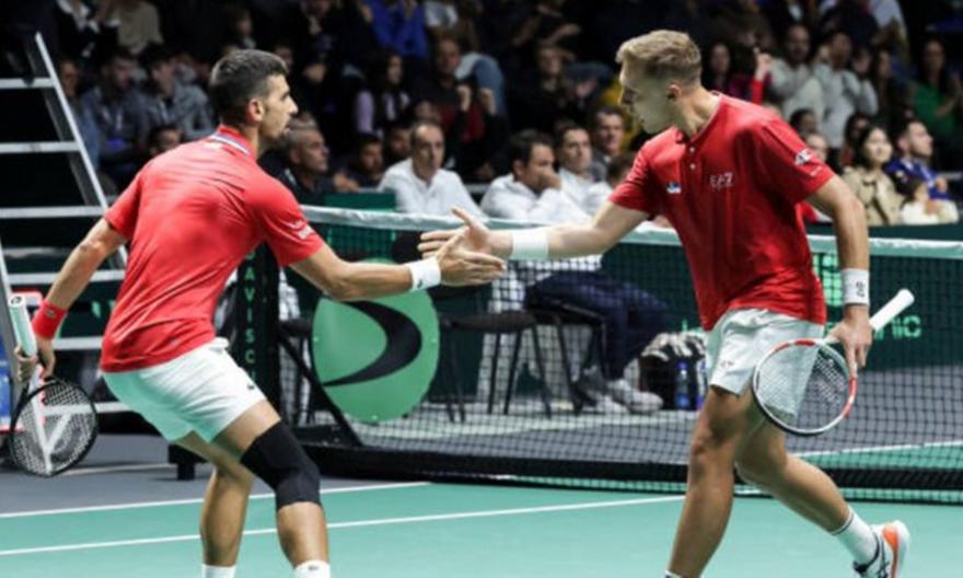 Davis Cup: Τζόκοβιτς και Μετζέντοβιτς «καθάρισαν» τη δουλειά για τη Σερβία κόντρα στην Ελλάδα Davis Cup: Τζόκοβιτς και Μετζέντοβιτς «καθάρισαν» τη δουλειά για τη Σερβία κόντρα στην Ελλάδα