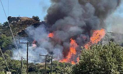 Δασική πυρκαγιά στη Ρόδο - 112 στους κατοίκους της Μαρίτσας για ετοιμότητα