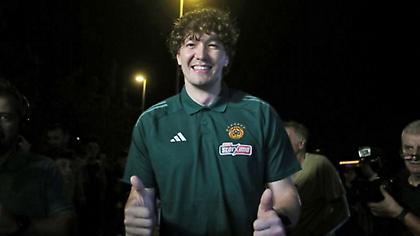 Οσμάν στον κόσμο του Παναθηναϊκού: «Τρομερή ατμόσφαιρα, θα μάθω άμεσα τις κινήσεις με τα χέρια»