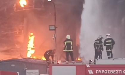 Εστάλη 112 μετά τη φωτιά στις εγκαταστάσεις της Motor Oil - Στο νοσοκομείο με εγκαύματα ένας τραυματίας