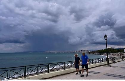Καιρός: Καταιγίδες σε Ιόνιο, Ήπειρο και δυτική Στερεά - Έως 29 βαθμούς η θερμοκρασία