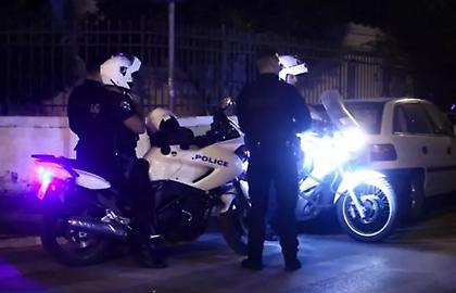 Επίθεση με 20 μολότοφ σε διμοιρία των ΜΑΤ στα Εξάρχεια