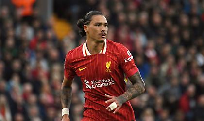 Σλοτ για το μαγικό γκολ του Νούνιες: «Γιατί σουτάρεις από εκεί;»!