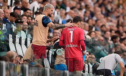 Χάνει για έναν μήνα τον βασικό της τερματοφύλακα η Νάπολι