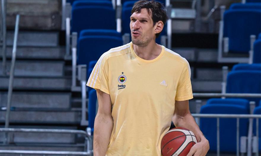 Μαριάνοβιτς: «Ενθουσιασμένος με τη Φενέρ-Θέλω να είμαι πρότυπο για τα παιδιά»