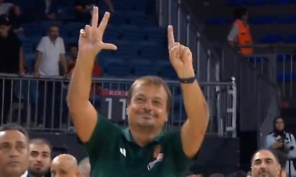 Έδειξε το 3-1 της Γαλατά επί της Φενέρ στους οπαδούς ο Αταμάν και αποθεώθηκε στο «Σινάν Ερντέμ»!