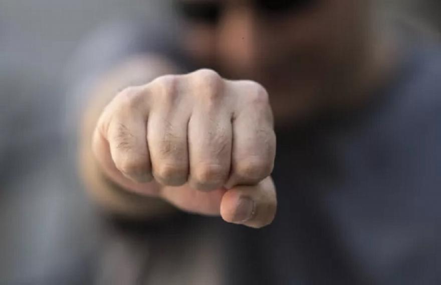 Θεσσαλονίκη: Ελεύθεροι 6 έφηβοι που επιτέθηκαν σε 16χρονο και 14χρονη λόγω αντιζηλίας