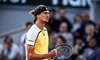 Χάνει το Πεκίνο ο Ζβέρεφ