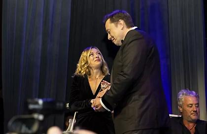 Τι «τρέχει» με τη Μελόνι και τον Μασκ