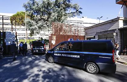 Οικογενειακή τραγωδία στη Σαρδηνία: Άνδρας δολοφόνησε σύζυγo, κόρη, τραυμάτισε άλλους τέσσερις και αυτοκτόνησε!