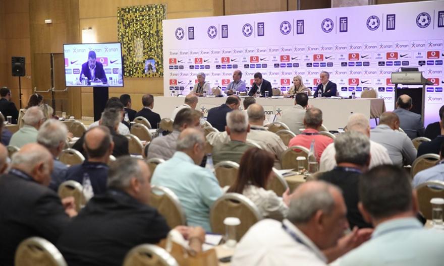 Εγκρίθηκαν οι τροποποιήσεις του Καταστατικού της ΕΠΟ – «Λευκό» από Παναθηναϊκό και ΑΕΚ Εγκρίθηκαν οι τροποποιήσεις του Καταστατικού της ΕΠΟ – «Λευκό» από Παναθηναϊκό και ΑΕΚ