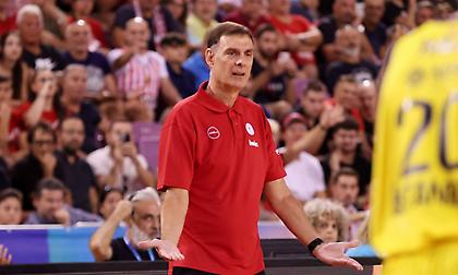 Μπαρτζώκας: «Έχουμε δυσκολίες, αλλά έτσι είναι στον Ολυμπιακό»