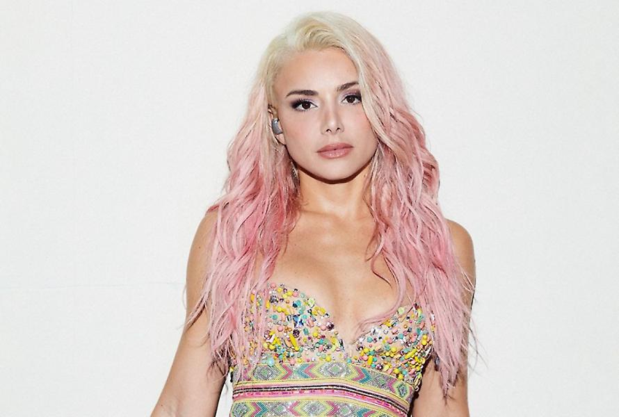 Josephine: Είπε «αντίο» στα ροζ μαλλιά για την πιο hot τάση της σεζόν