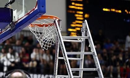 Διακοπή στον τελικό: Ο Ράιτ κάρφωσε και στράβωσε τη στεφάνη!