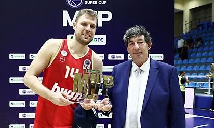 Ολυμπιακός: MVP του τελικό στο Super Cup ο «καυτός», Σάσα Βεζένκοφ!