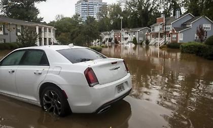 Φονικό το πέρασμα του τυφώνα Helen στις ΗΠΑ:Τουλάχιστον 50 νεκροί κι ανυπολόγιστες καταστροφές