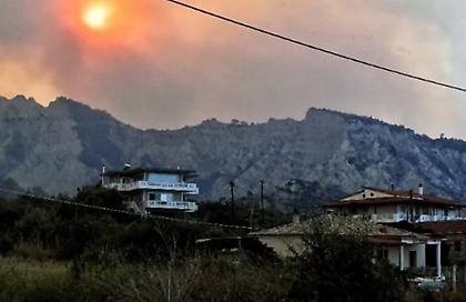 Κλειστά όλα τα σχολεία στον δήμο Ξυλοκάστρου λόγω της φωτιάς