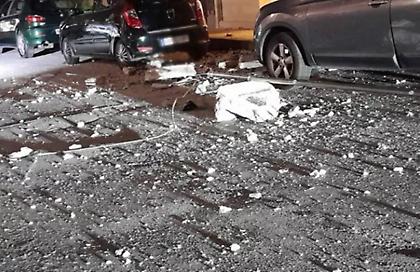 Έπεσε μπαλκόνι δευτέρου ορόφου πολυκατοικίας στο Ηράκλειο Κρήτης - Δείτε φωτογραφίες