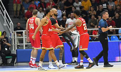 Πρόστιμο στον Ολυμπιακό από τον ΕΣΑΚΕ για υβριστικά συνθήματα στον τελικό του Super Cup