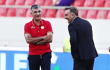 Καρβαλιάλ και Μεντιλίμπαρ τα λένε στο χορτάρι του Γεώργιος Καραϊσκάκης πριν τη σέντρα