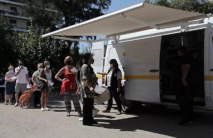 ΕΟΔΥ: Ανιχνεύθηκε η υπό παρακολούθηση υποπαραλλαγή XEC του κορωνοϊού - 23 διασωληνομένοι και 35 θάνατοι