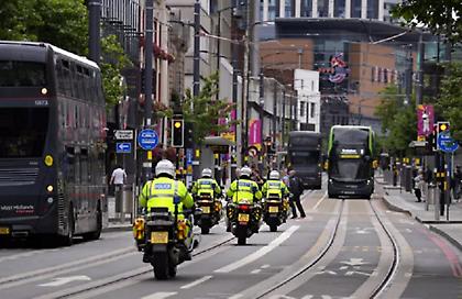 Συνελήφθη ένας 35χρονος ως ύποπτος για την επίθεση με οξύ σε δύο εφήβους έξω από σχολείο στο Λονδίνο