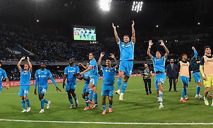 Δια ποδός Λουκάκου, η Νάπολι συνεχίζει τον πρωταθλητισμό