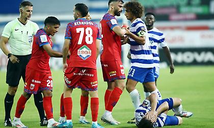 Ο Σιδηρόπουλος το πήγε… θεόστραβα στο Περιστέρι, «χάρισε» δυο κόκκινες στον Βόλο μέχρι το 23'